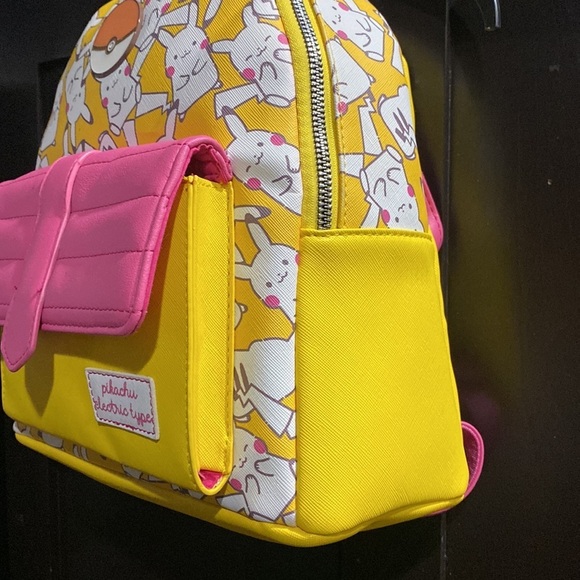 Pokémon Mini Backpack by Bioworld Yellow and Pink Pikachu - Picture 11 of 12